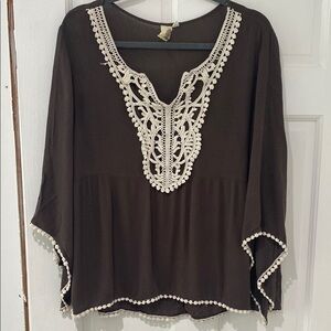 Boho Crochet Embellished Olive/Cream Top, M